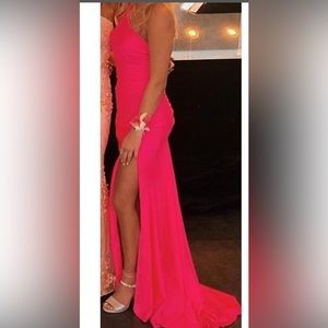 hot pink sherri hill dress. very flattering, size 2.